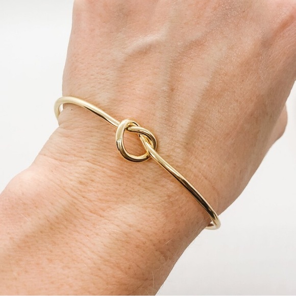 Knot bangle bracelet - Picture 1 of 2